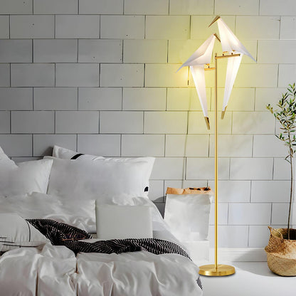 Bedside Bird-Shaped Artistic Gold Stand Floor Lamp