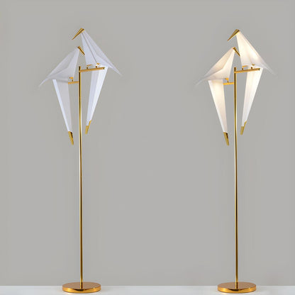 Bedside Bird-Shaped Artistic Gold Stand Floor Lamp