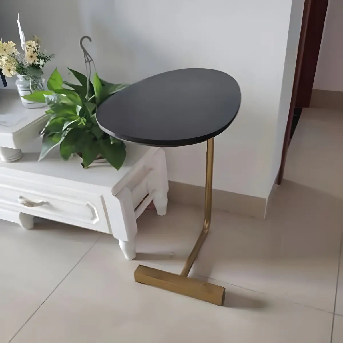 C-Shaped Metal Black Minimalist Pine Wood Side Table