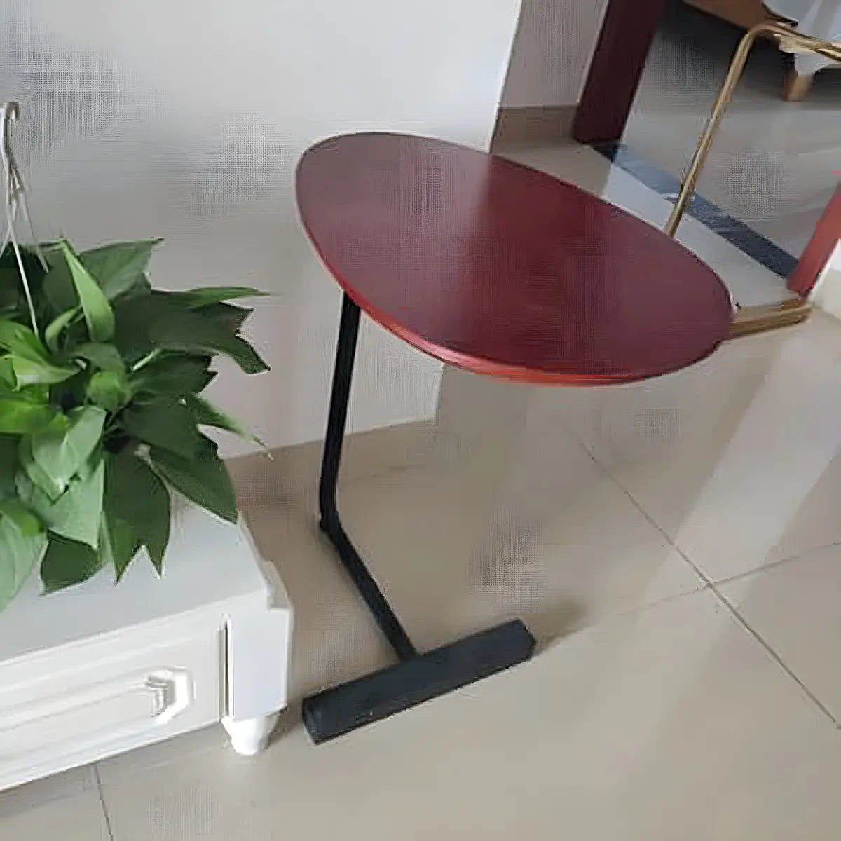 C-Shaped Metal Black Minimalist Pine Wood Side Table