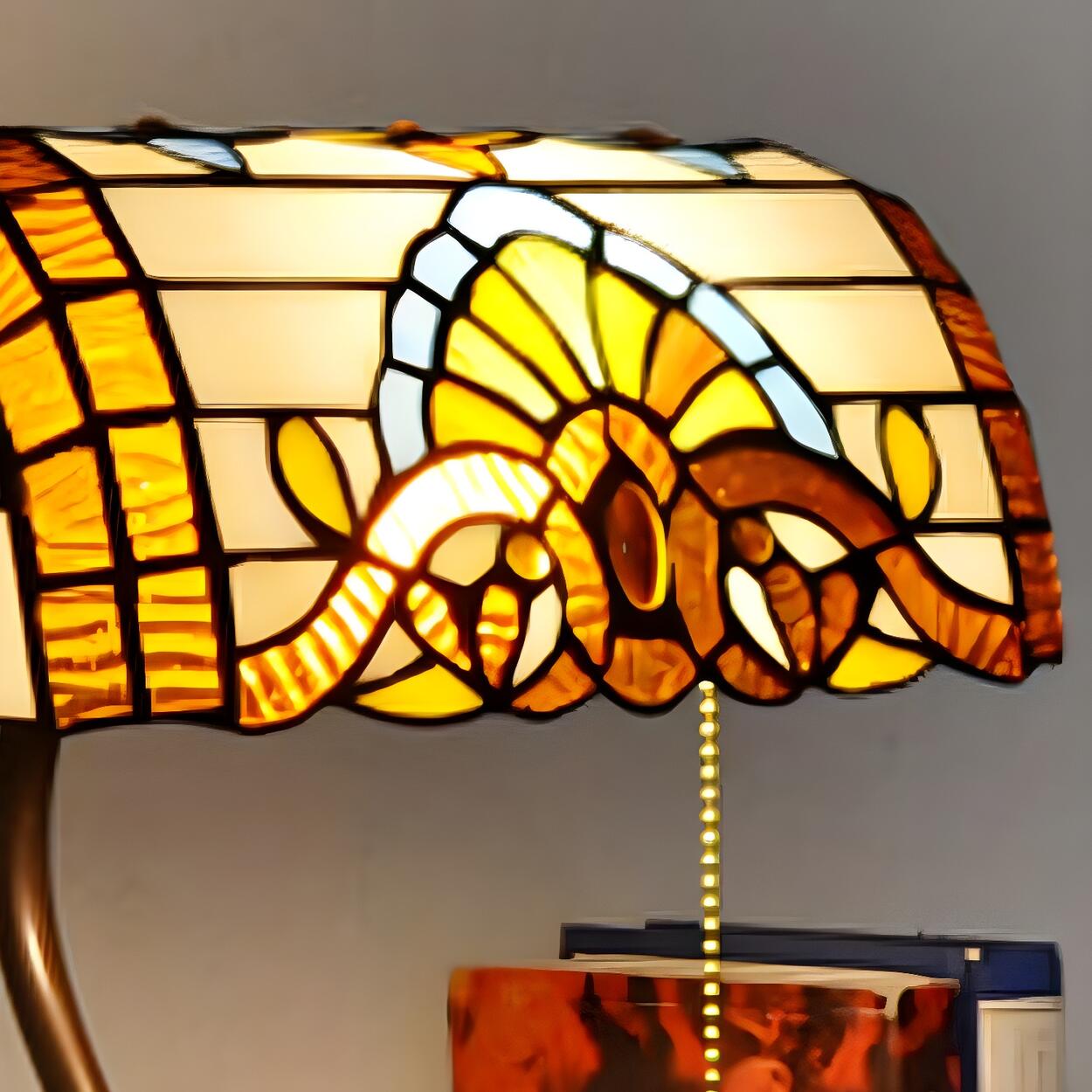 Classic Tiffany Style Banker Stained Glass Table Lamp