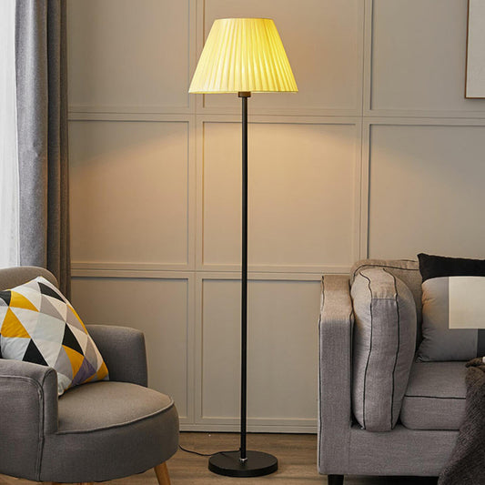 Minimalist Fabric Barrel Shade Metal Floor Lamp