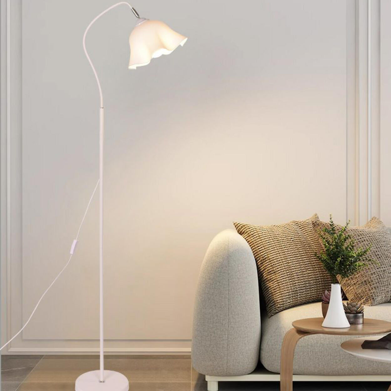 Minimalist White Floral Modern Metal Floor Lamp