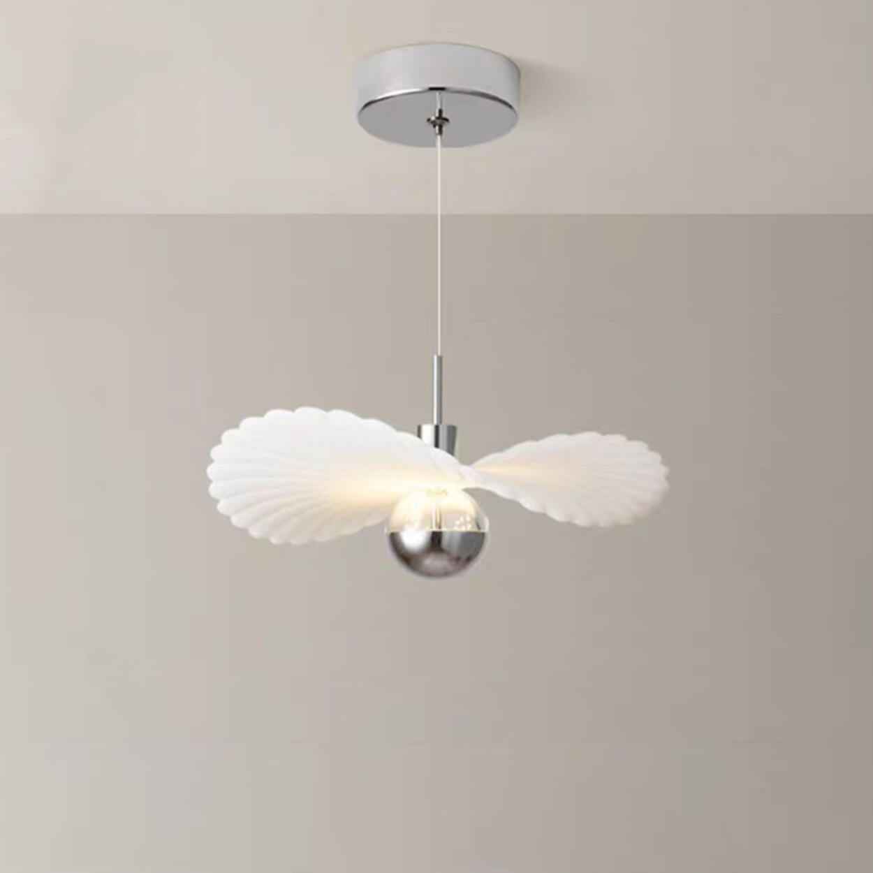 Modern White Shell Pendant Light Adjustable Height